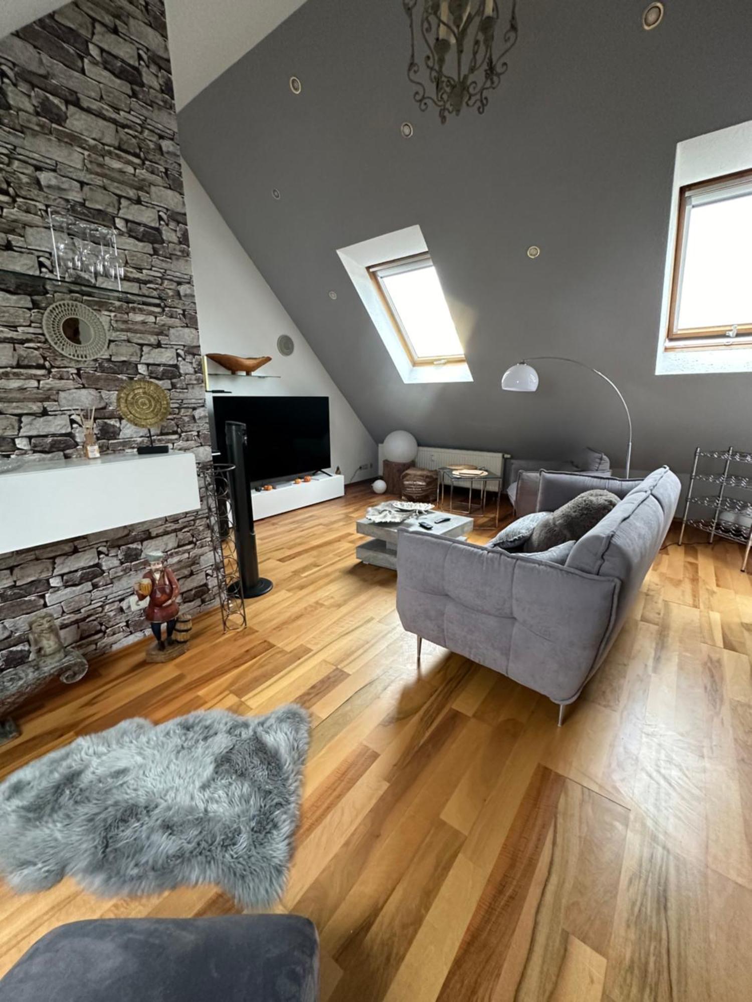 Zentrale Maisonette Mit Buero & Parkplatz Griesheim  Eksteriør billede